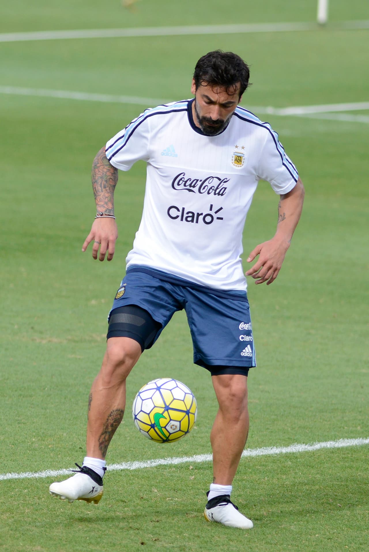 Ezequiel Lavezzi (Hebei Fortune) - 23 millones de euros