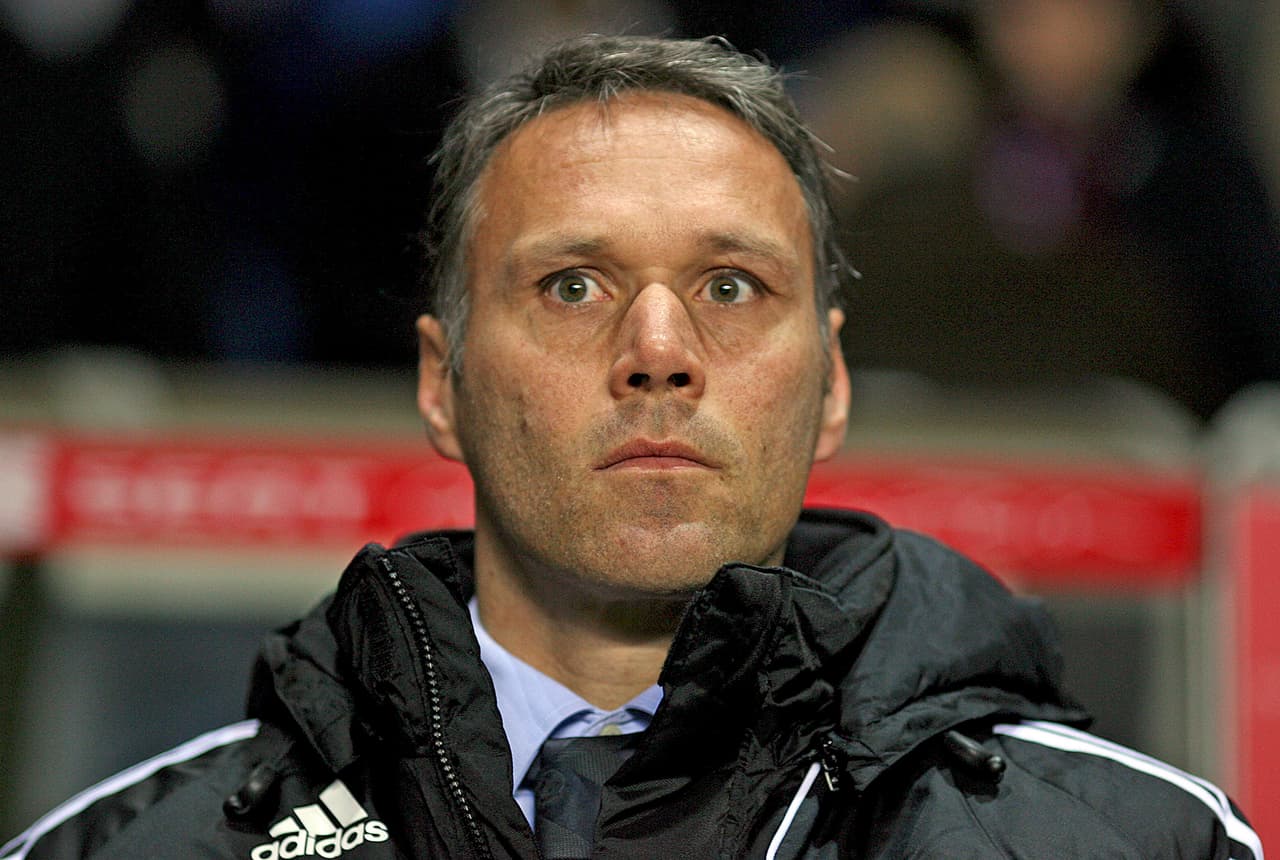 Marco Van Basten | El neerlandés fue nombrado mejor jugador por la FIFA en 1992. Con Ajax y Milan ganó seis títulos de Liga, cinco Copas y la Eurocopa de 1988.