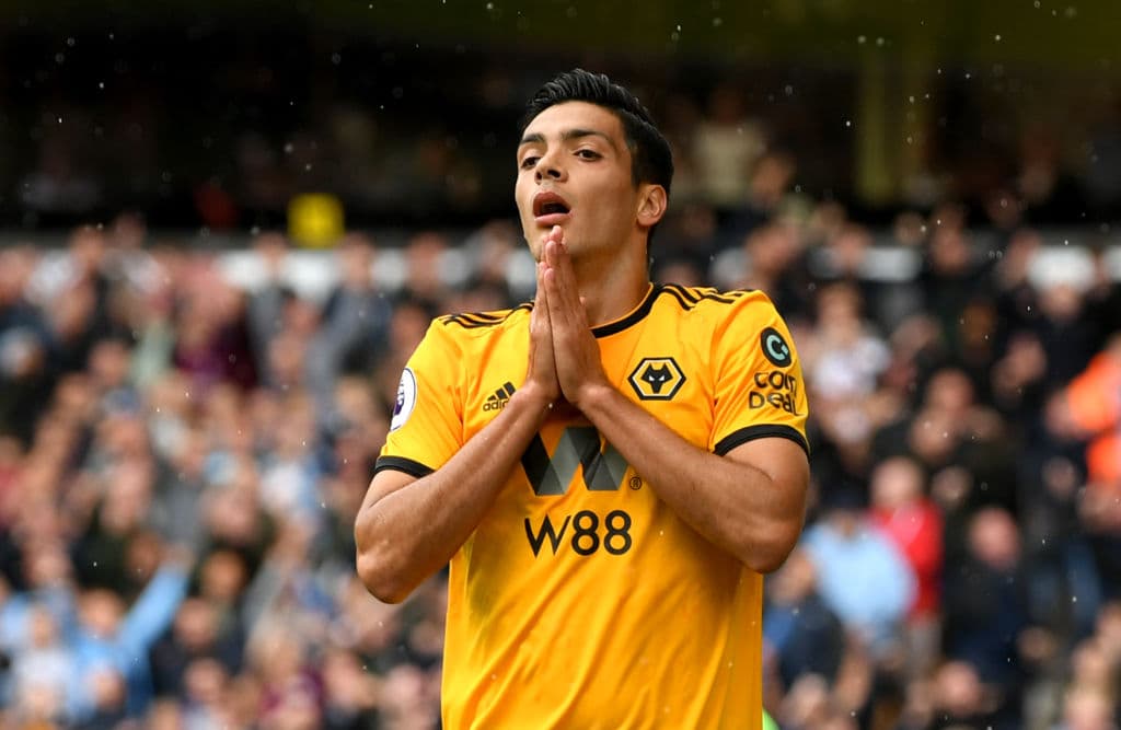 Los mexicanos en Europa vivieron una jornada agridulce. Raúl Jiménez fue titular todo el partido, sin anotar gol, en el empate de Wolverhampton 1-1 contra Manchester City en la Premier League.