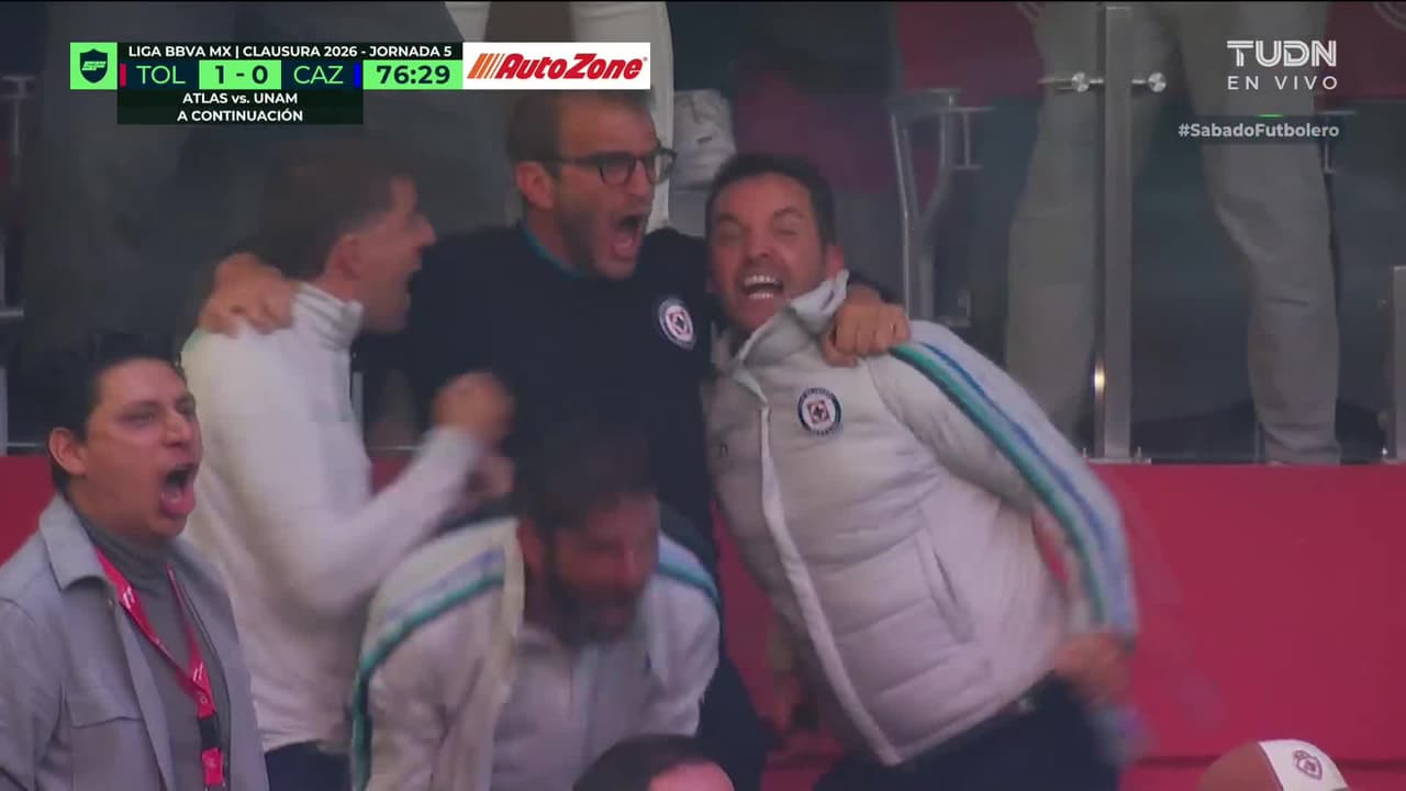 Nicolás Larcamón festeja en grande tras el empate de Cruz Azul en Toluca