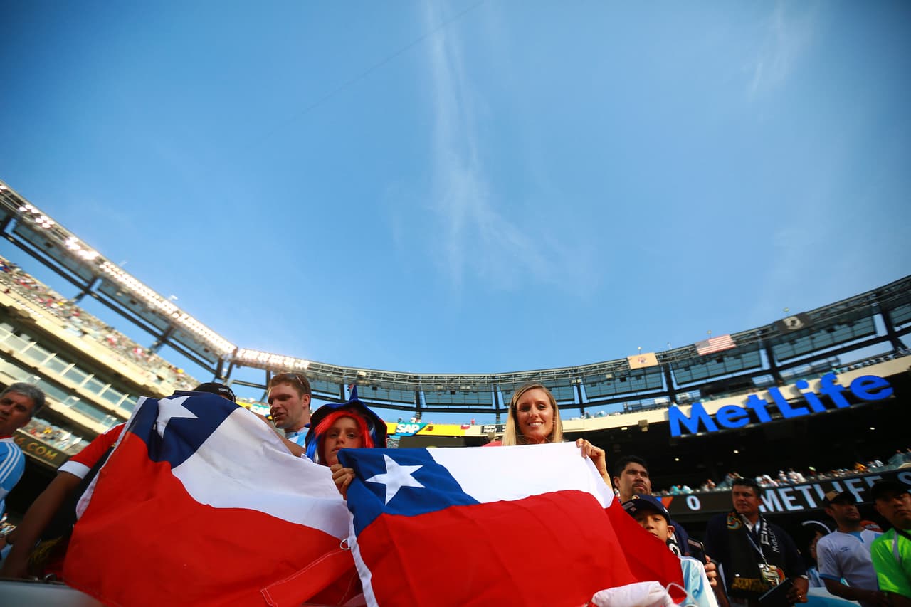 Los aficionados derrocharon pasión en la final del Argentina vs. Chile en el MetLife Stadium de Nueva York.