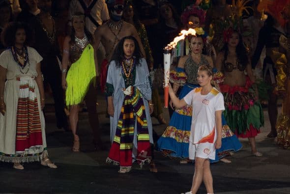 Los XVII Juegos Panamericanos quedaron inaugurados con una espectacular ceremonia y el desfila de las 41 naciones que participaran en Toronto, Canadá.