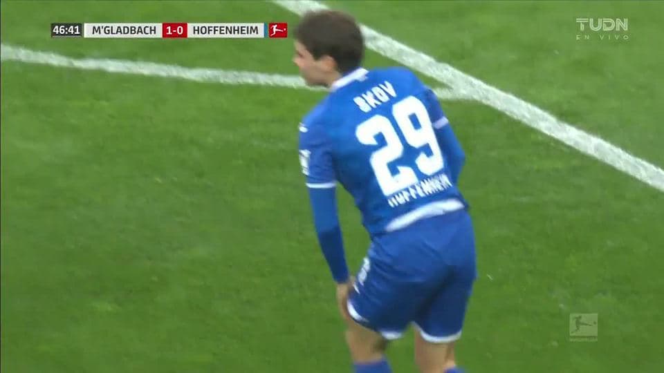 Tiro desviado de Robert Skov