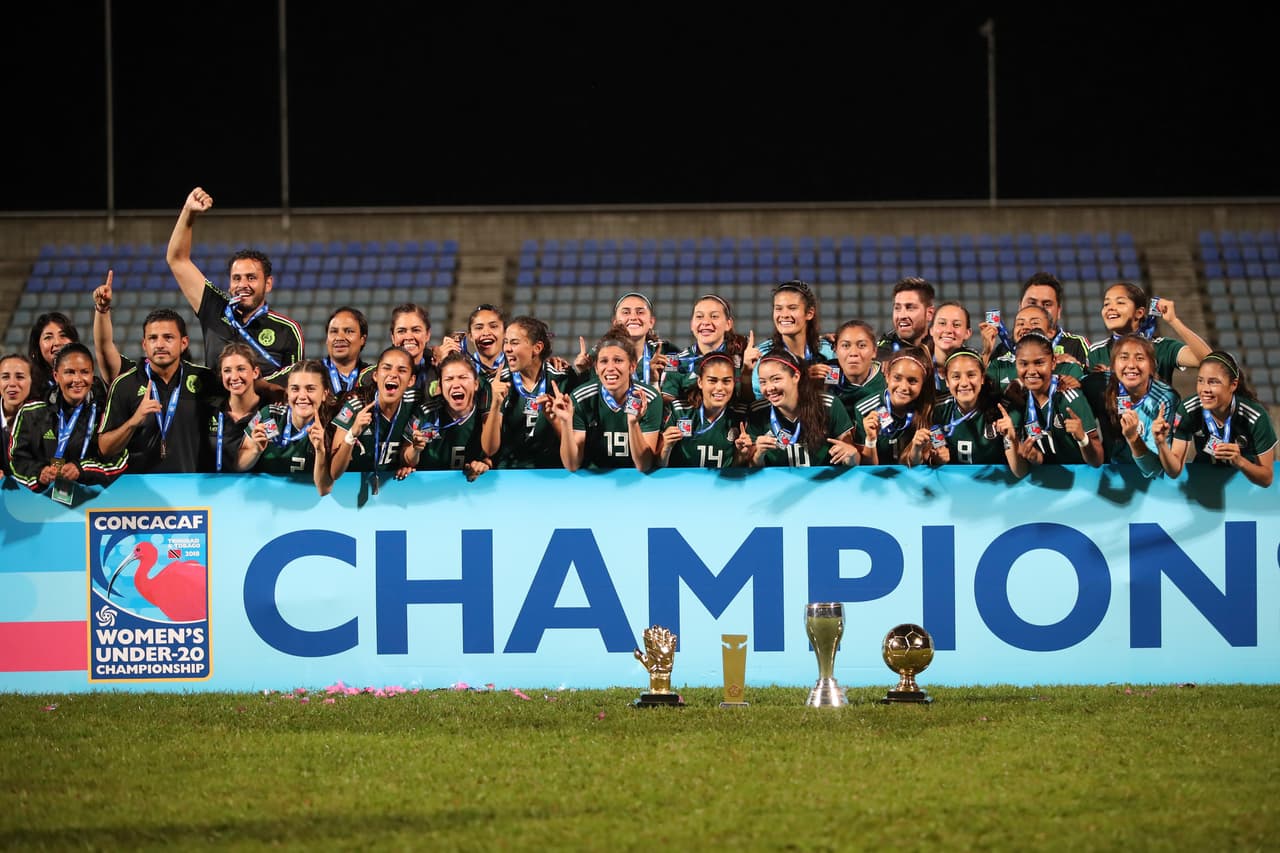 Así fue la premiación y el festejo del histórico triunfo del Tri femenil Sub 20. Se impuso en la final del Premundial Sub 20 de la Concacaf a Estados Unidos y con ello, además, consiguió su boleto al Mundial de la categoría que se celebrará en Francia en agosto.