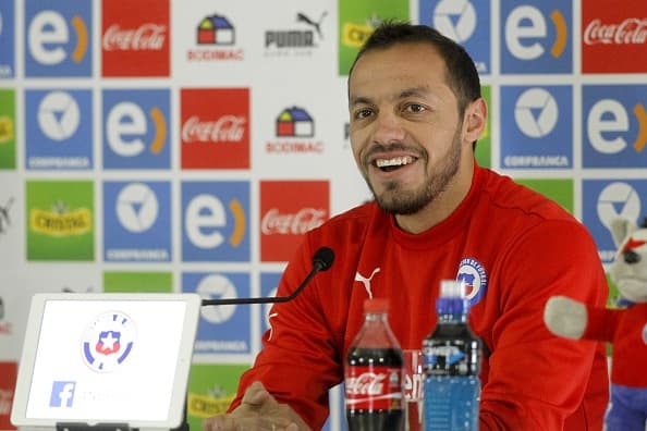 Marcelo Díaz. Posición: Contención. Edad 29 años. Equipo Celta de Vigo. Veces seleccionado: 43 participaciones. Descripción: Puede ser una válvula de escape para su equipo, quita pelotas y las distribuye.