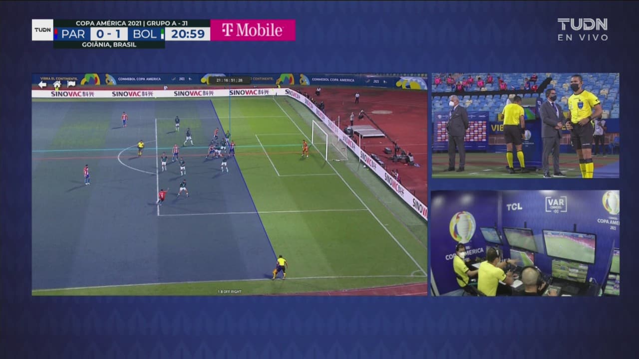 Se señala penalti a favor de Paraguay, pero el VAR lo echa para atrás