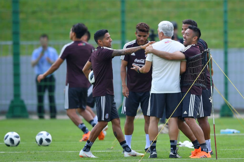Las sonrisas fueron frecuentes en la primera práctica de México luego del triunfo 1-0 contra Alemania en el grupo F del Mundial Rusia 2018.