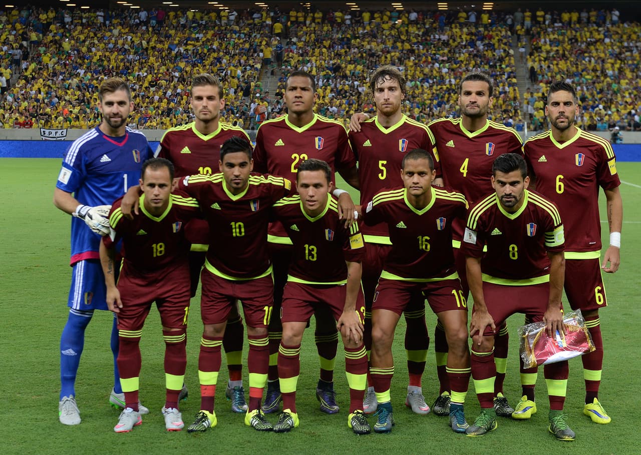 Otra de las selecciones que está sumida en crisis es Venezuela, equipo que no ha logrado ningún punto en las primeras cuatro pero que podría salir del fondo si consigue una victoria ante Perú de visita por lo que será su principal objetivo.