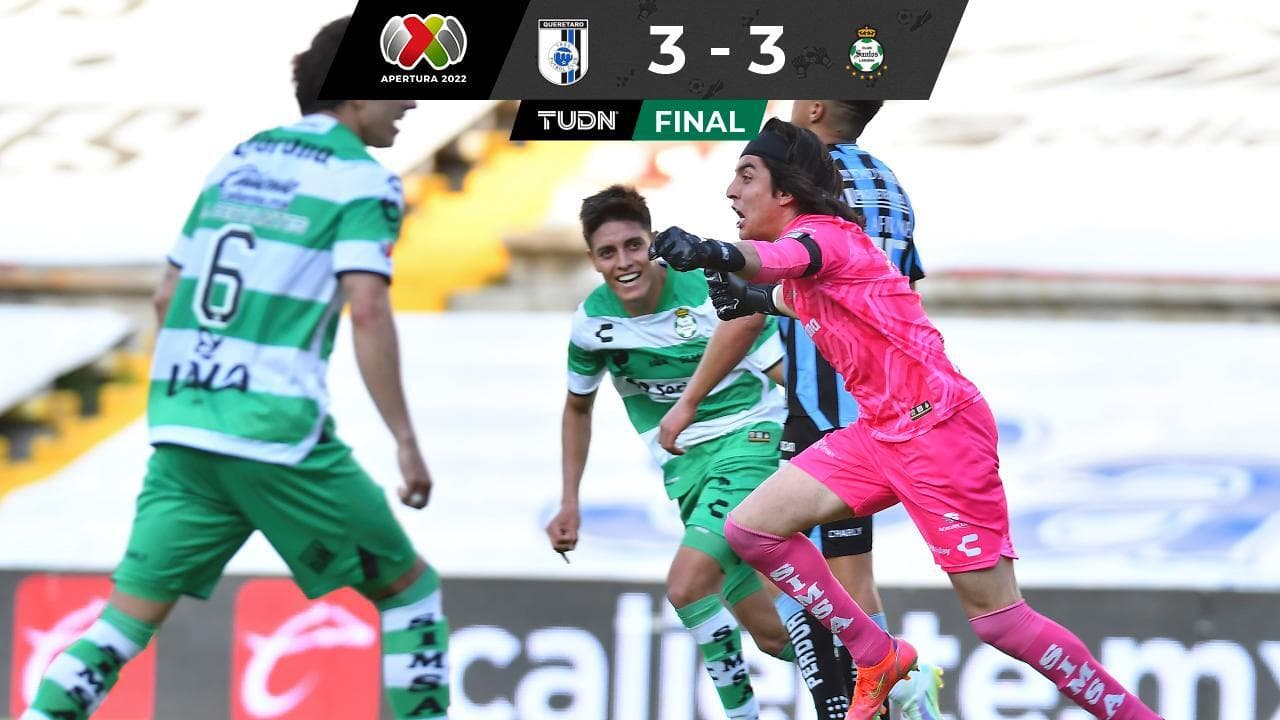 ¡Acevedooo! El portero de Santos hizo gol y rescató el empate en Querétaro