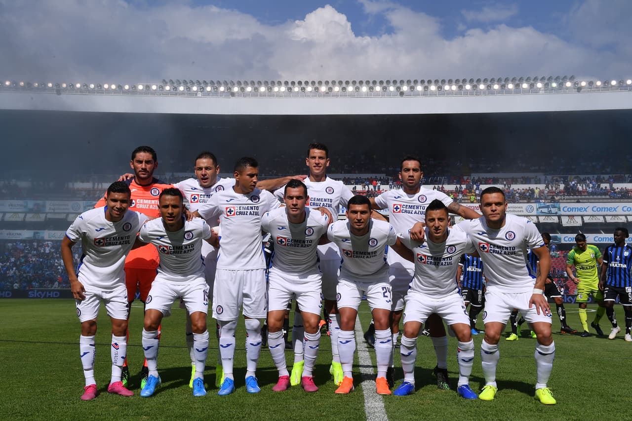 Aquella vez el conjunto capitalino sufrió cuatro descalabros y un empate en las primeras cinco fechas. El primer triunfo llegó ante Santos en la Jornada 6 cuando se impusieron por 3-1.