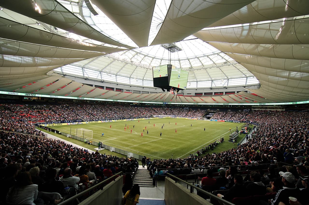 BC PLACE (Vancouver, British Columbia, Cabadá). Casa de Vancouver Whitecaps. Abrió sus puertas el 2 de octubre del 2011. Tiene capacidad para 21,000 espectadores espectadores.
