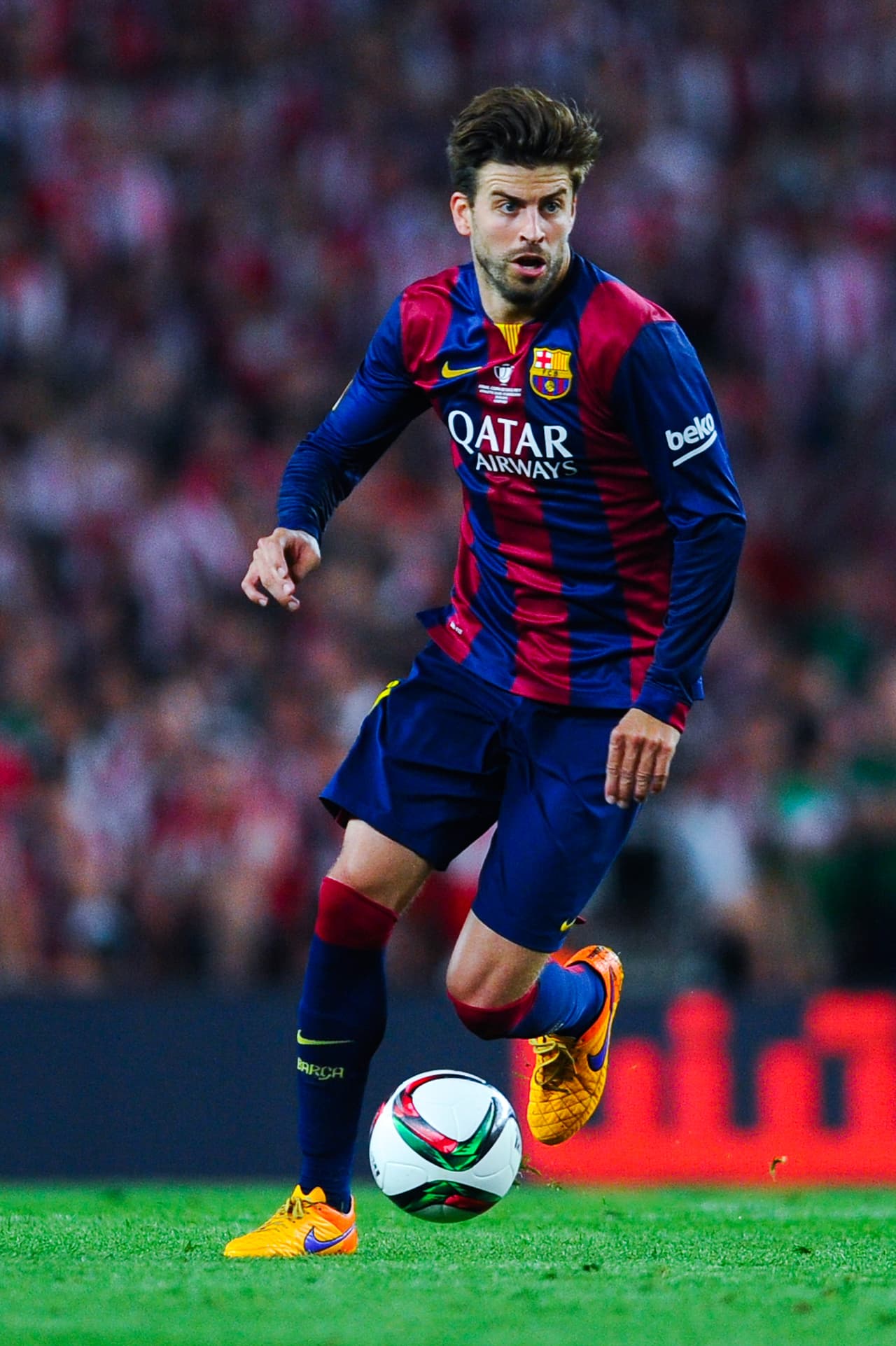 Giorgio Chiellini seguramente estaría en el once ideal sin embargo al estar lesionado su lugar en la central sería ocupado por Gerard Pique, que recuperó el nivel que se le vio en el pasado y que ha asumido el liderazgo en la central del Barça.