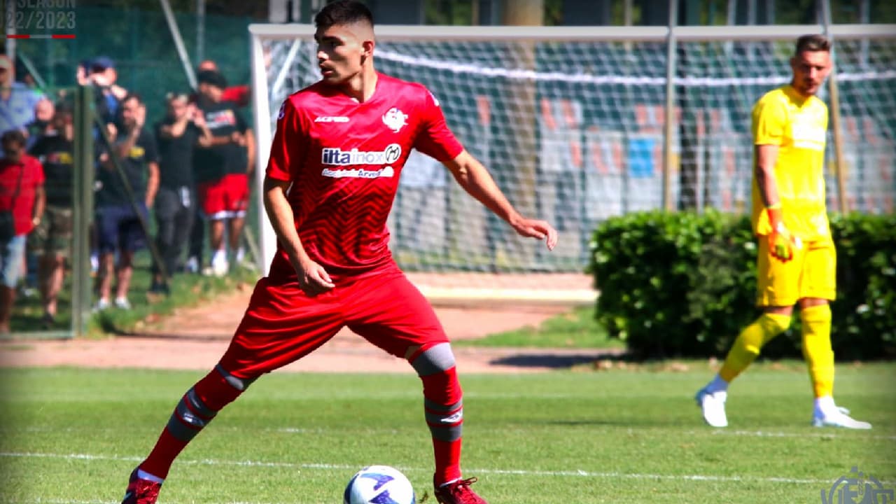 ¡Titular! Johan Vásquez debuta con Cremonese y ganan 8-0