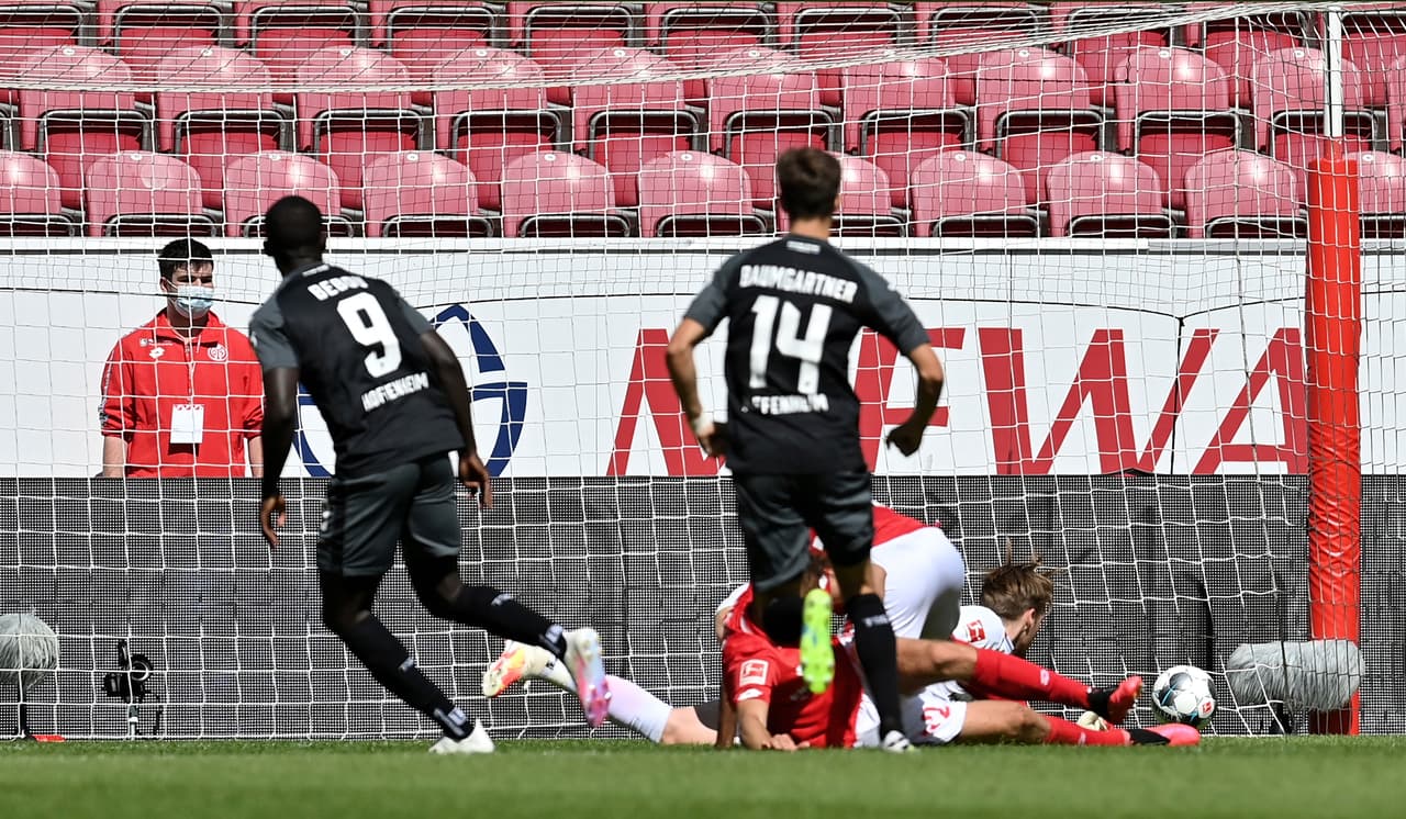 Mainz 05 0-1 Hoffenheim | Ihlas bebou (43’) marcó el solitario gol del encuentro hacia el final de la primera mitad.