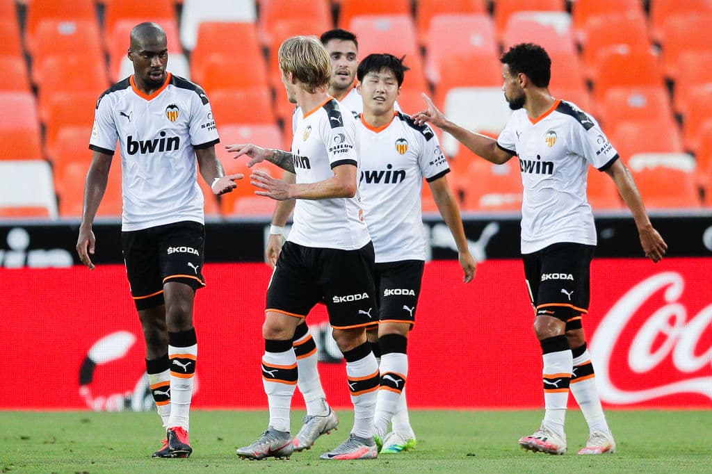 Valencia 2-1 Valladolid | Gómez (30’) abrió el marcador y apenas comenzando la segunda mitad, García (47’) emparejó los cartones. Al 89’ Apareció la magia de Lee Kang-in (89’) para darle la victoria a los locales.