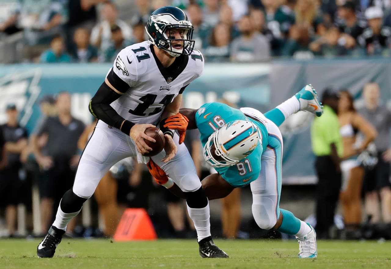 Carson Wentz brilló en la victoria de Philly sobre Miami