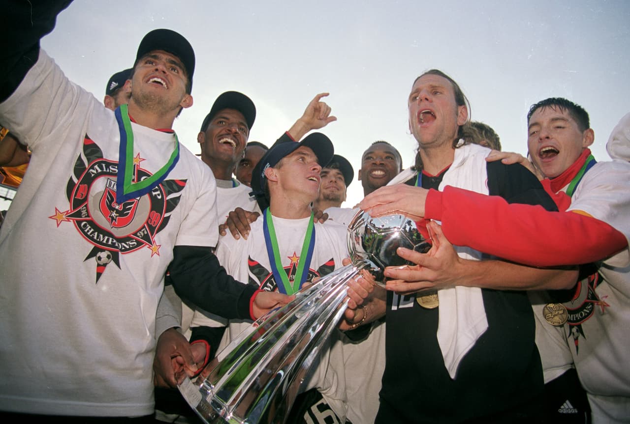 En esa temporada 1999 la MLS Cup quedó nuevamente para D.C. United, que dominó los primeros años de la Liga.