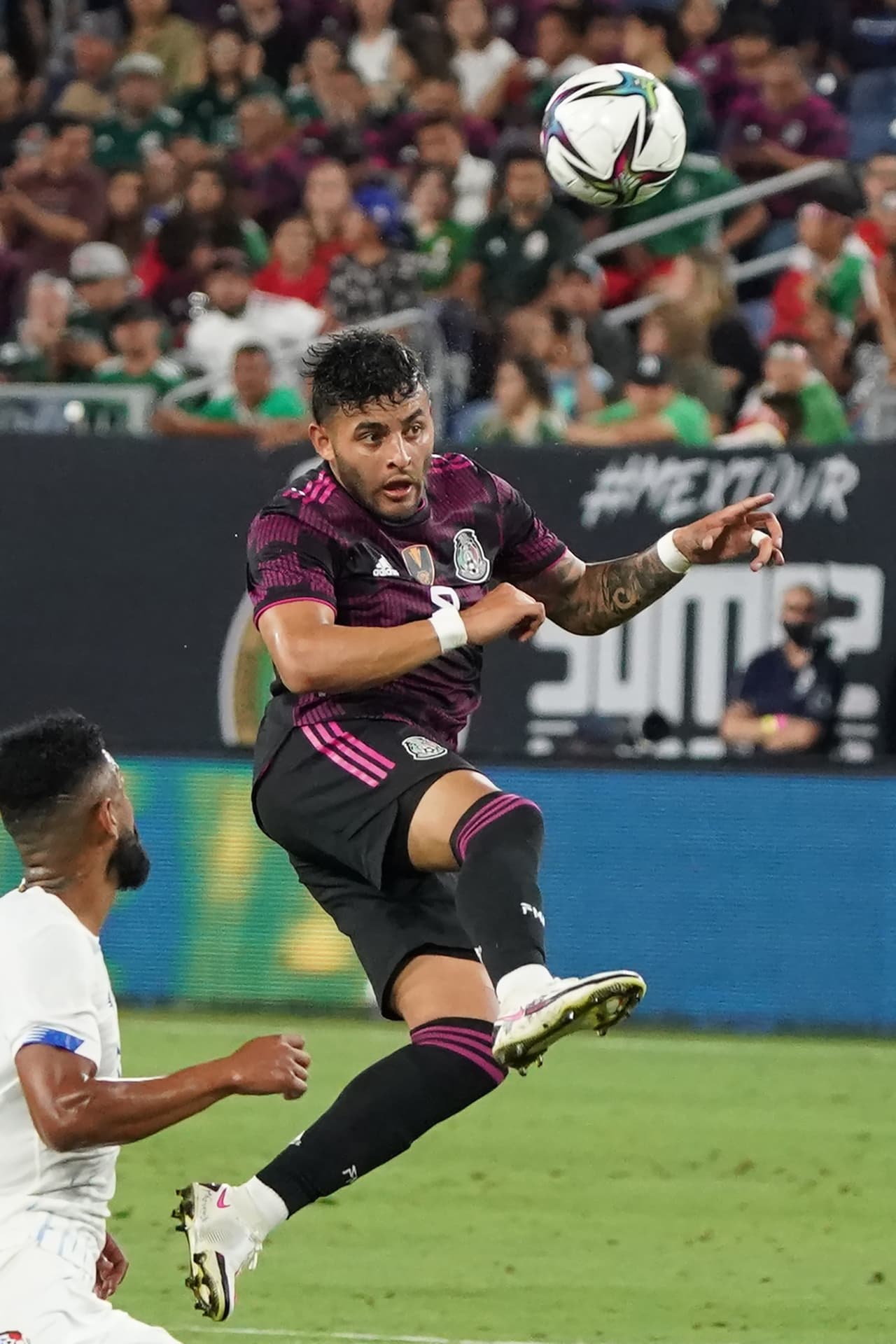 Con goles de Diego Lainez, Carlos Rodríguez y Henry Martin, México golea 3-0 a Panamá y el conjunto de Jaime Lozano comienza a ilusionar a los mexicanos.