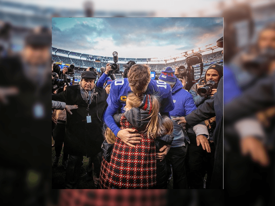 Causi, fotógrafo deportivo reconocido en el mundo del deporte neoyorkino por más de 20 años, falleció a causa del coronavirus. Sus fotografías destacaron por estar en el lugar adecuado y en el momento ideal.