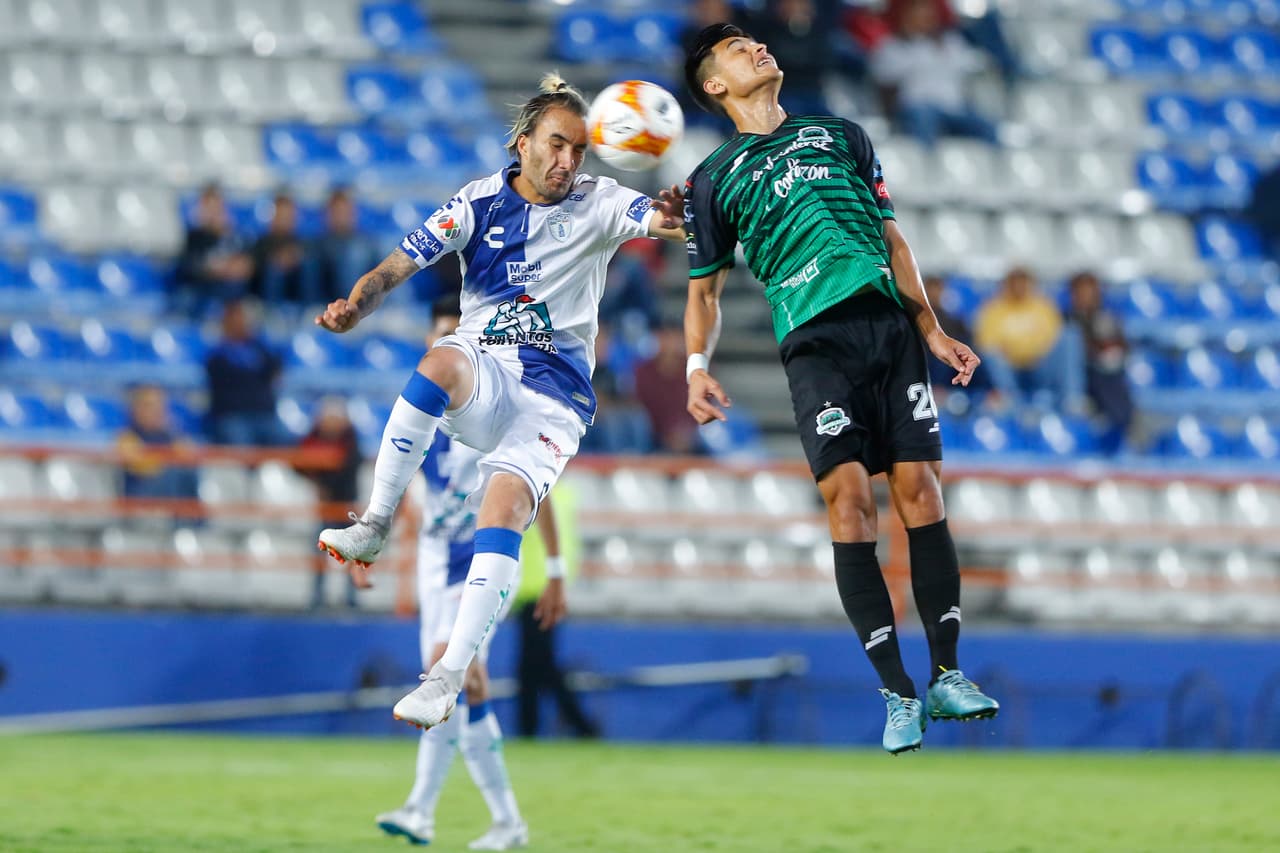 Los Cafetaleros buscaron, tímidamente, recortar distancias, pero la defensa de los hidalguenses estaba muy bien plantada y neutralizaba esos intentos.