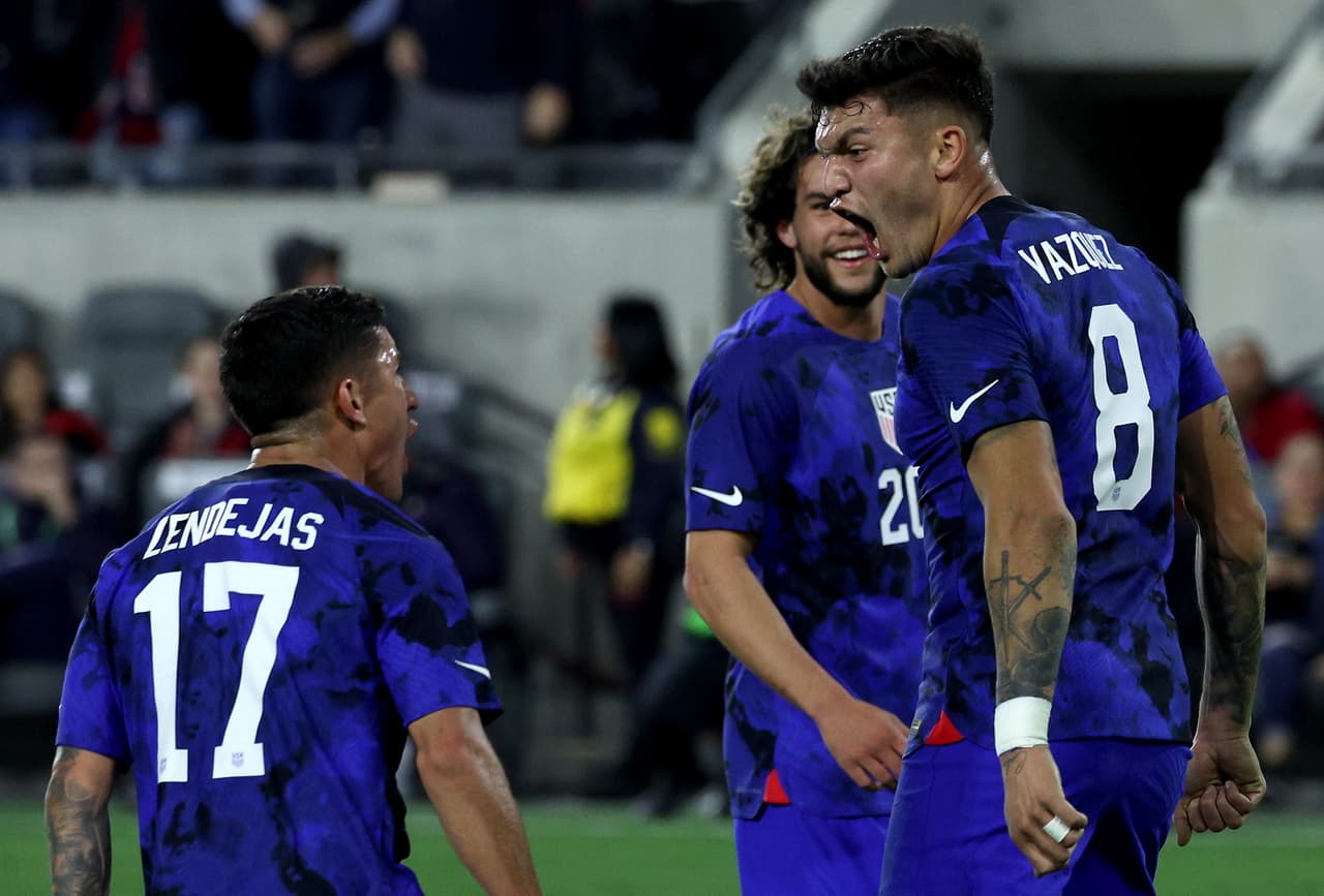 Brandon Vázquez anotó el 1-0, pero Luka Ilic y Veljko Simić rescaraton la victoria 1-2 de Serbia ante Estados Unidos en partido amistoso en el BMO Stadium.
