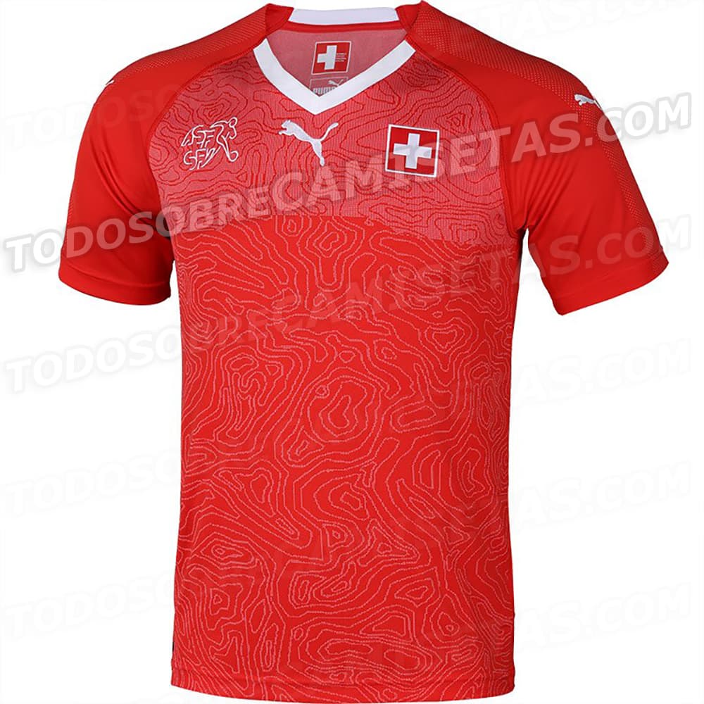 Suiza es otra de las selecciones de Puma –en repechaje– y al Mundial iría vestida con esta playera.