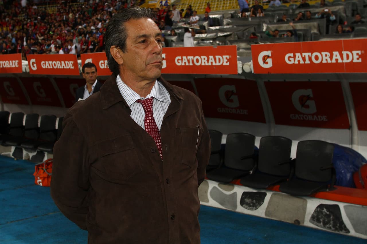 ¡Todo un personaje! Los polémicos y peculiares bailes de Tomás Boy