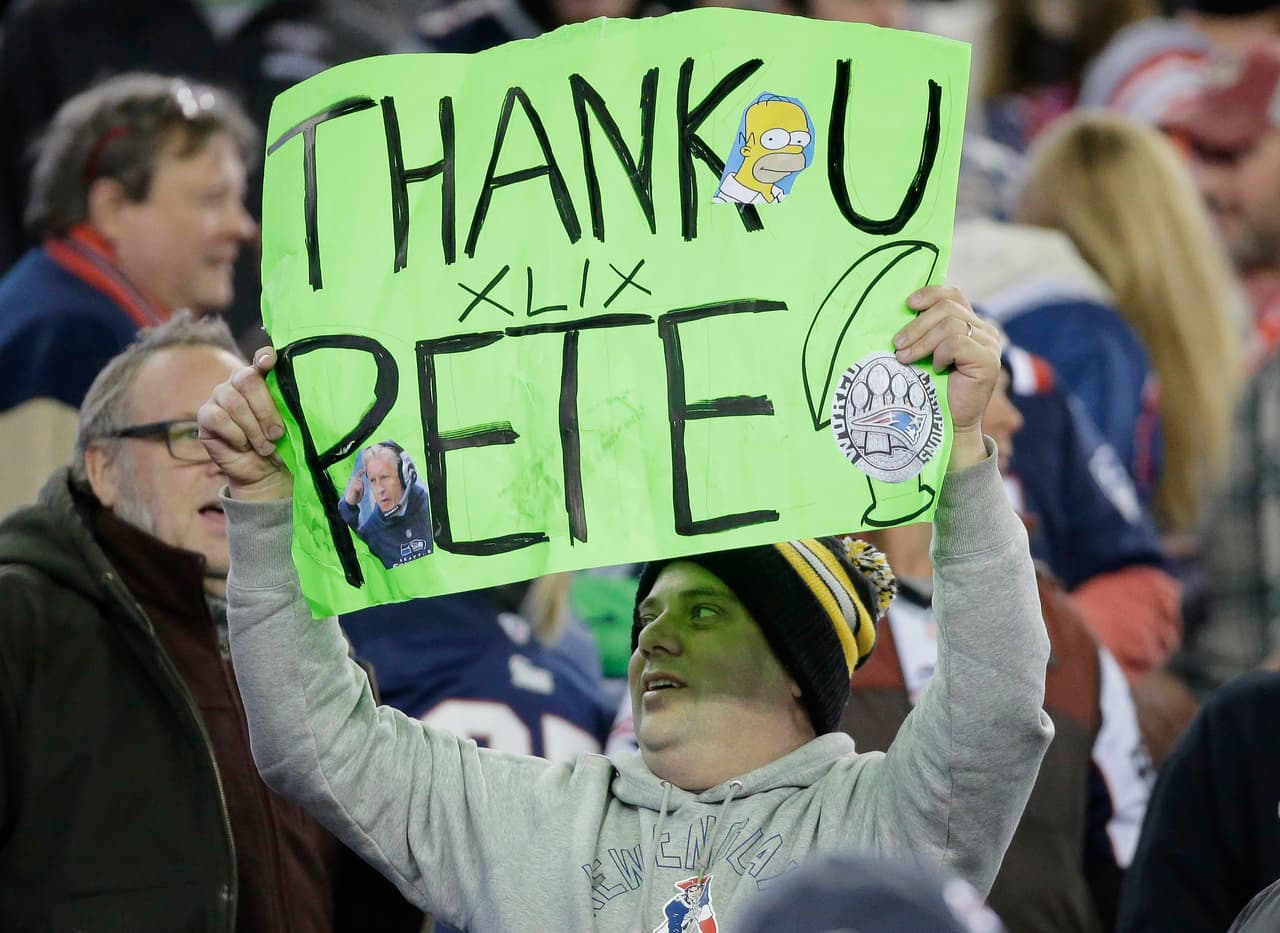 Este fan agradeció la victoria al entrenador en jefe de los Seahawks.