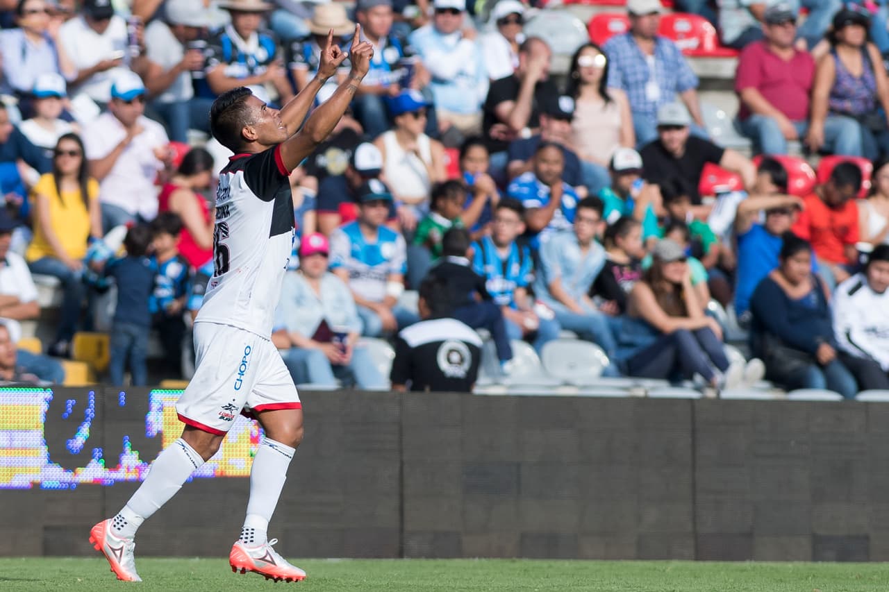 Los Gallos Blancos no pudieron festejar en su estadio, y que cayeron derrotados por 4-0 a manos de los Lobos BUAP.