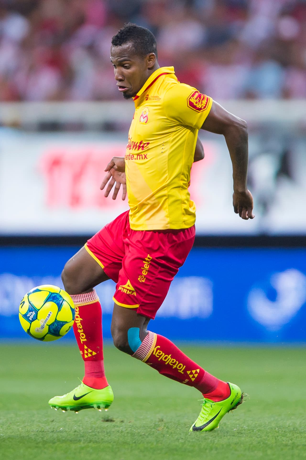 Baja: Cristian Penilla (Chapecoense de Brasil).