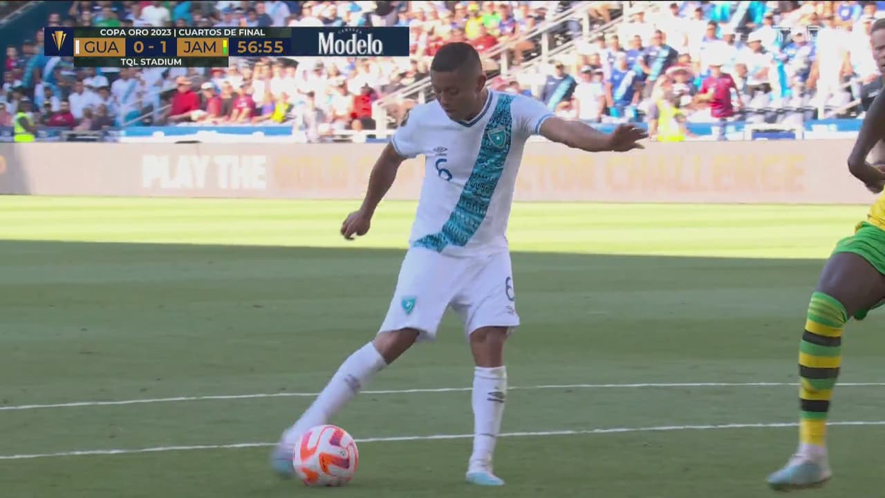 ¡Carlos Mejía deja escapar el empate!