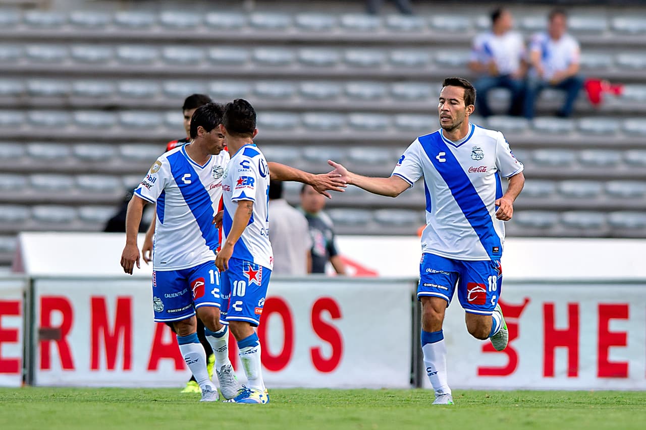 En delantera Luis Gabriel Rey destacó con sus dos goles anotados ante el Pachuca, el veterano hizo valer su calidad y buena puntería para ayudar a la Franja a darle la vuelta al marcador ante los Tuzos.