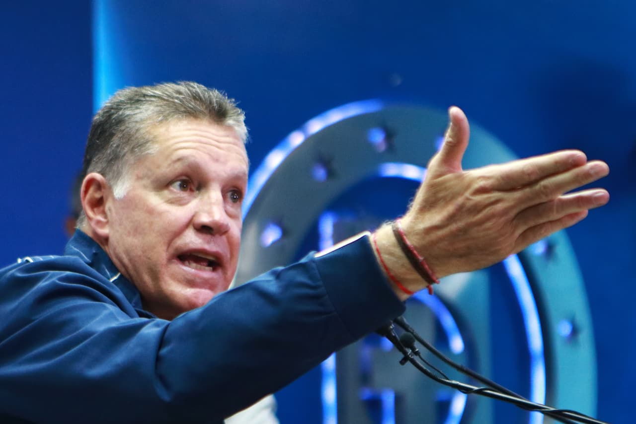 Carlos González no irá a Cruz Azul; ‘Cata’ Domínguez no sale