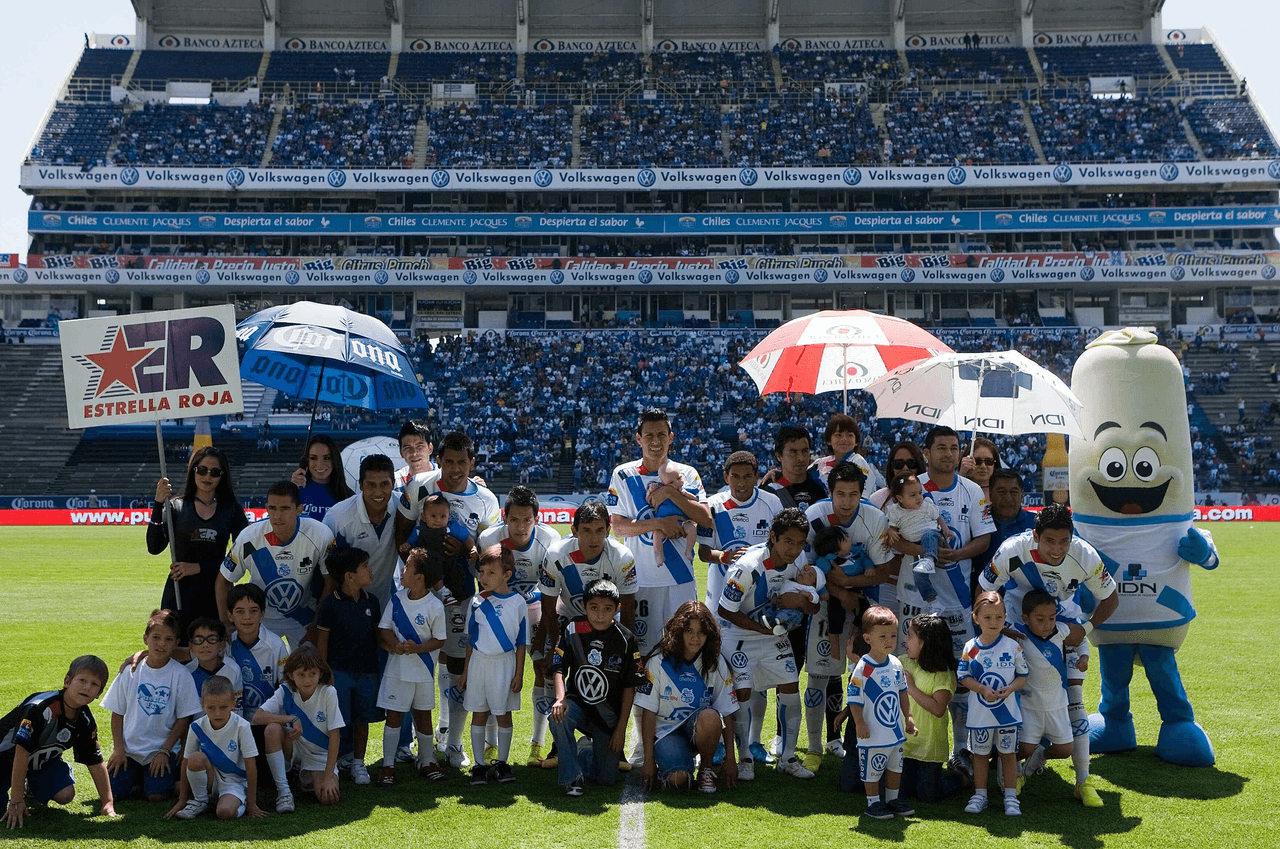 <b>Puebla 4-1 Cruz Azul | Liga MX | Fecha 16 | Clausura 2010</b>
<br>18/abril/2010 | El XI de Puebla: Alexandro Álvarez, Orlando Rincón, Álvaro Ortíz, Óscar Velázquez, Roberto Juárez, Rodrigo Salinas, Felipe Ayala, Luis Noriega, Andrés Olivera, Hérculez Gómez y Álvaro González.