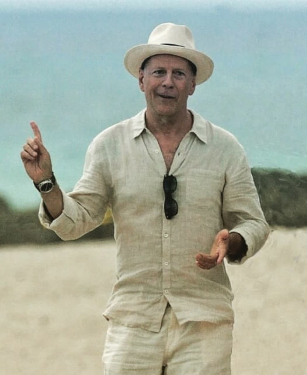 En esta ocasión, podremos ver a Willis y Travolta convertidos en un cazador de recompensas y un líder criminal.
<br>