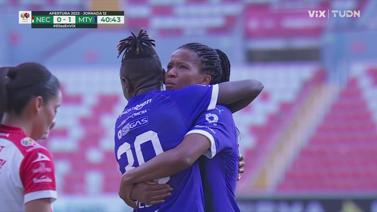 ¡Cabeza privilegiada! Chinwe inaugura la pizarra con el 0-1 de Rayadas