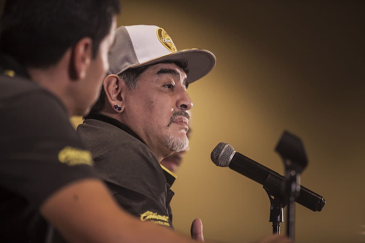 "El partido que le hizo México a Alemania fue el partido perfecto y así tiene que jugar México, aquí o afuera".