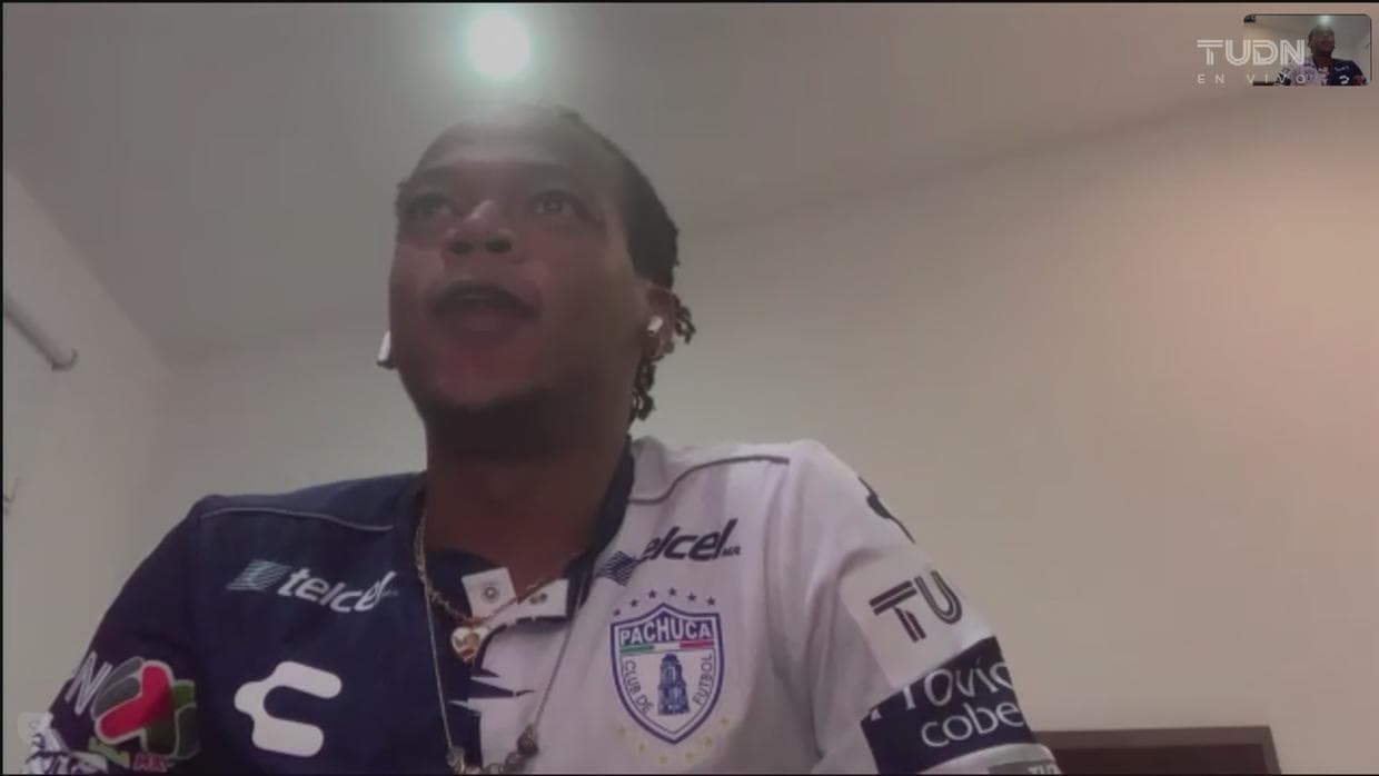 Romario Ibarra toma con humor que lo confundieran con Renato