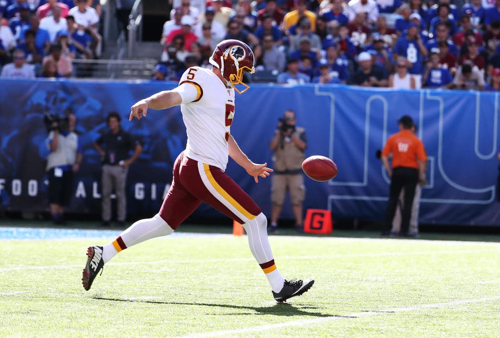 Como punter está Tress Way de Washington Redskins.