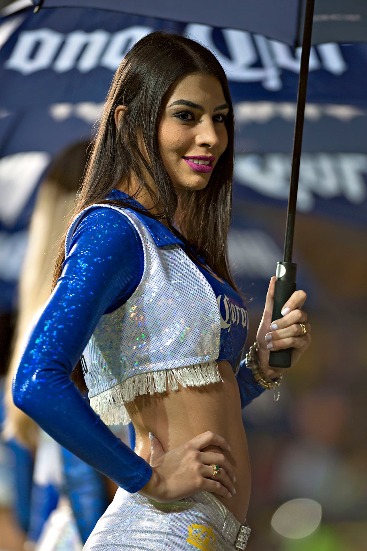 La belleza de las porristas en la fecha 13