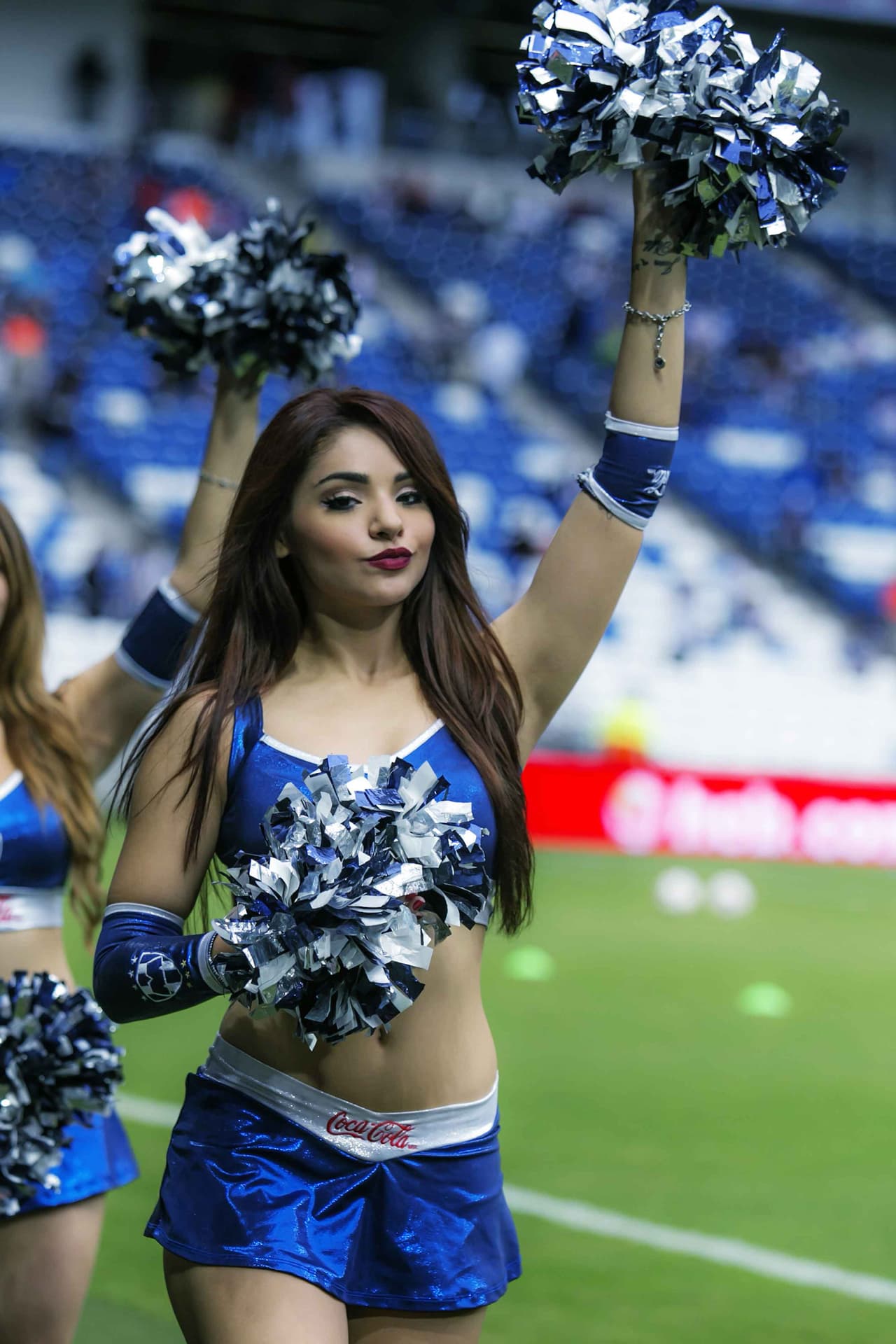 La belleza de las porristas en la fecha 14