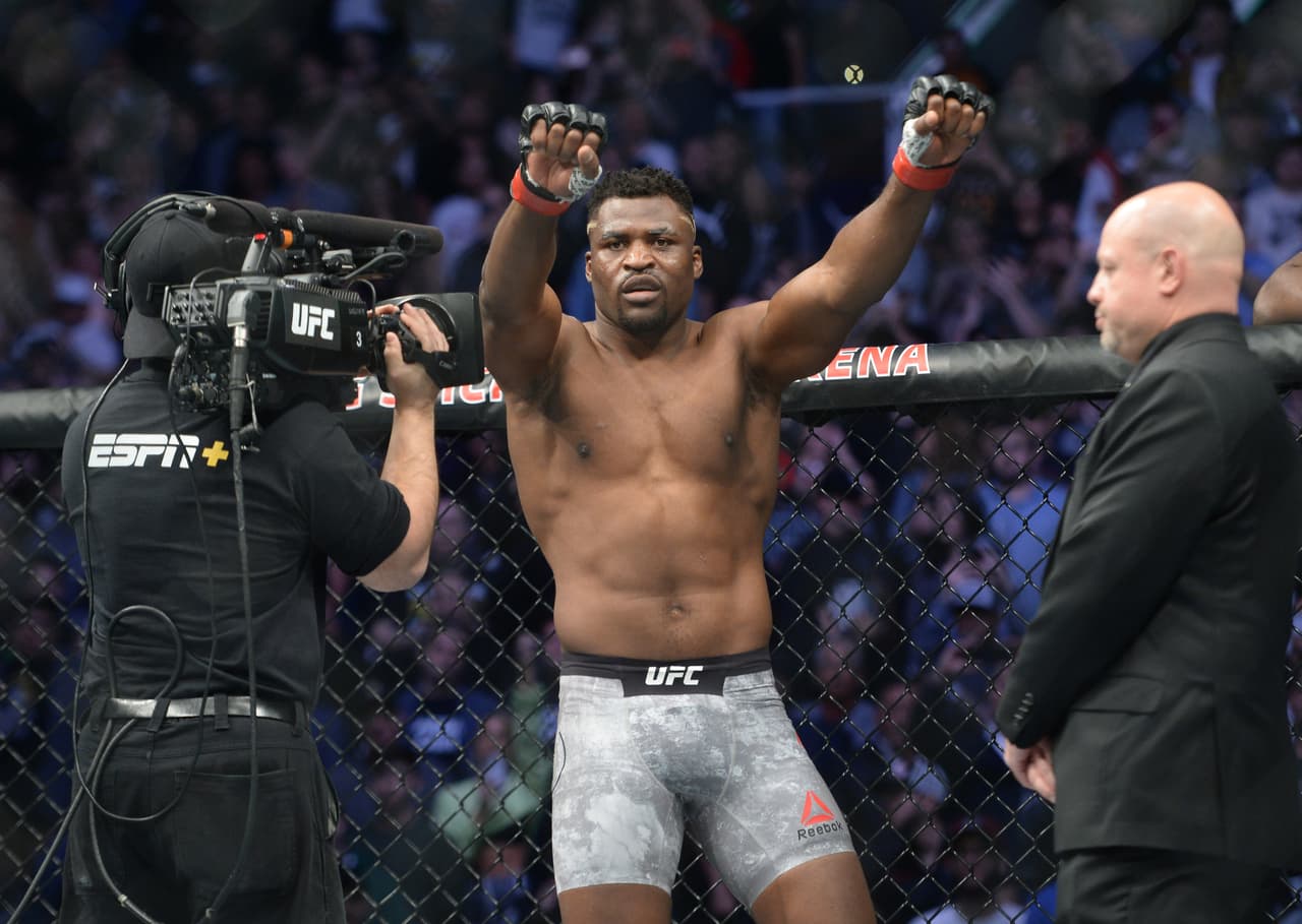 No cabe duda hacia dónde se dirige Francis Ngannou pero las dudas se ciernen sobre Caín Velásquez cuya problemática rodilla le pudo haber dado una señal muy clara sobre qué debe pasar en su carrera, aunque el tiempo lo dirá.