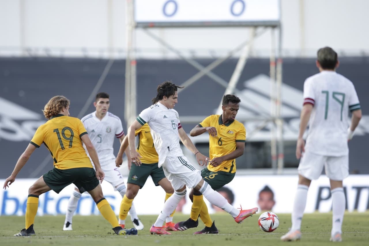 México continúa imbatible en la gra de preparación rumbo a Tokio y se imponen 3-2 a Australia con goles de Jesús Angulo, Erick Aguirre y Kevin Álvarez.