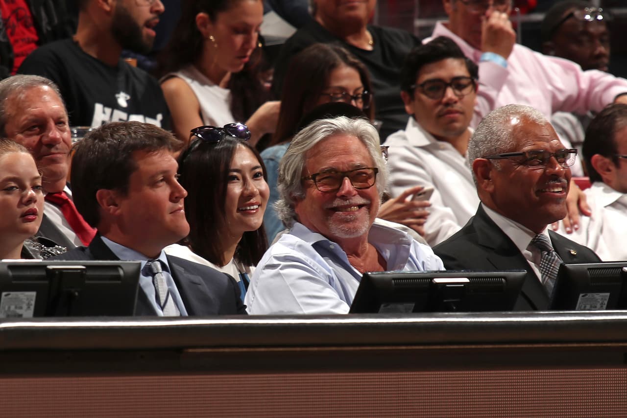 9. Micky Arison - 8.9 billones de dólares: Miami Heat (NBA).