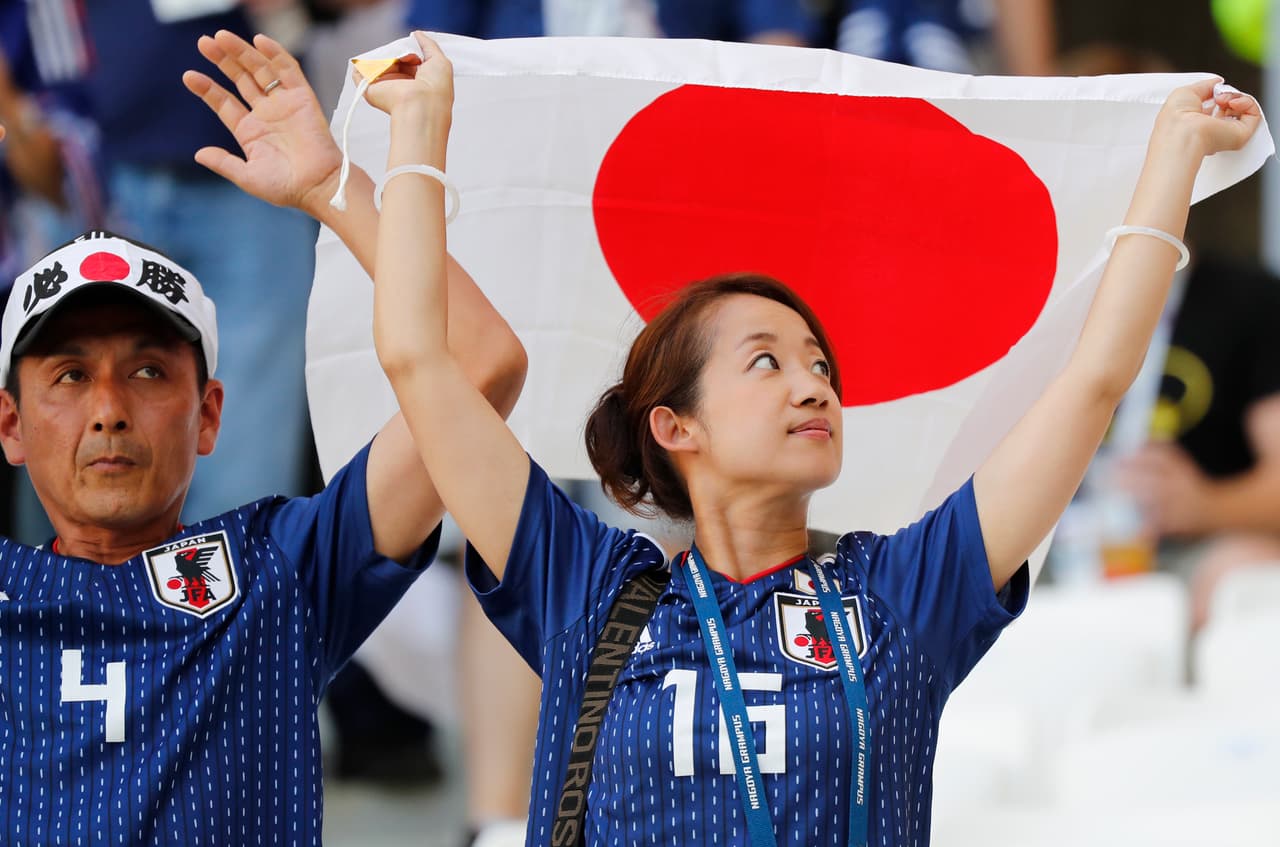 Fanáticos de las selecciones de Japón y de Polonia abarrotaron las calles y los alrededores de Volgograd Arena, y también sus tribunas para alentar a sus selecciones, ¡vaya colorido!