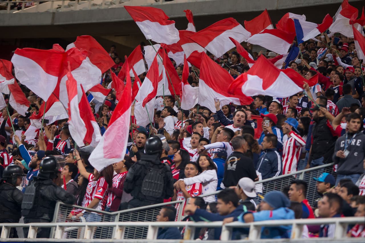 El colorido de la afición en la Jornada 5