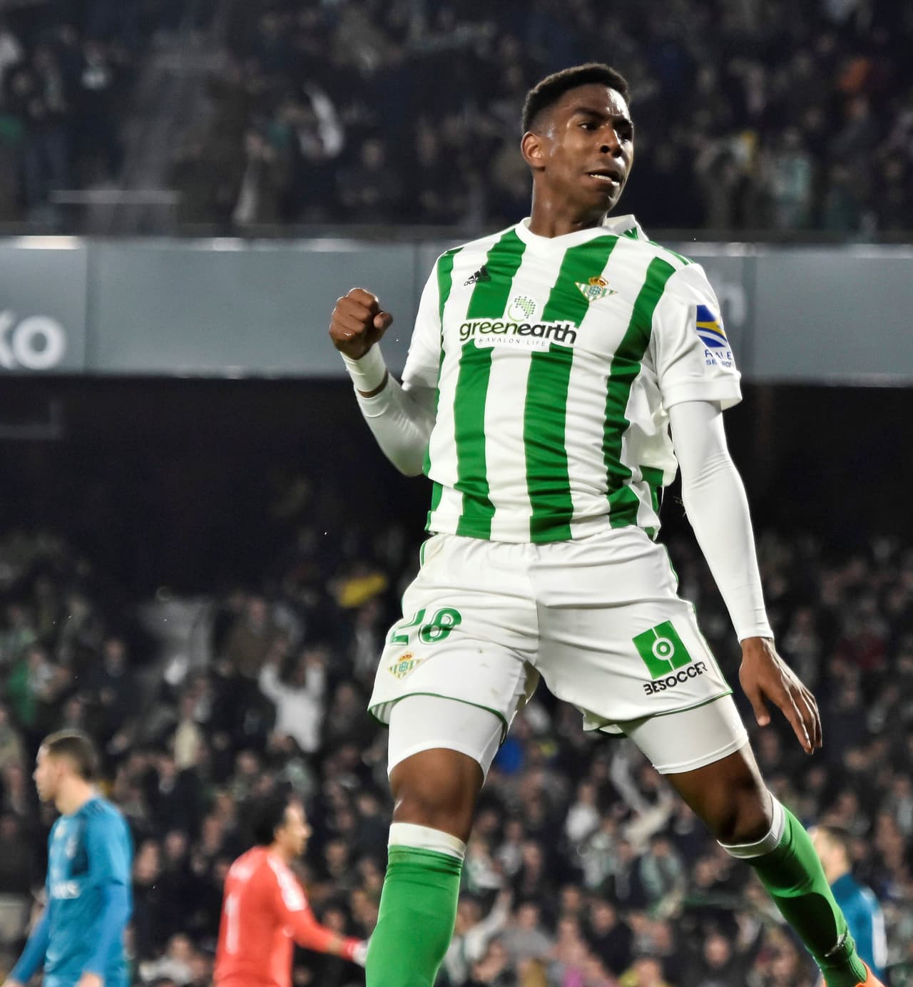 Cuando el partido estaba en el minuto 37, el equipo local puso el 2-1 a favor con un autogol de Nacho.