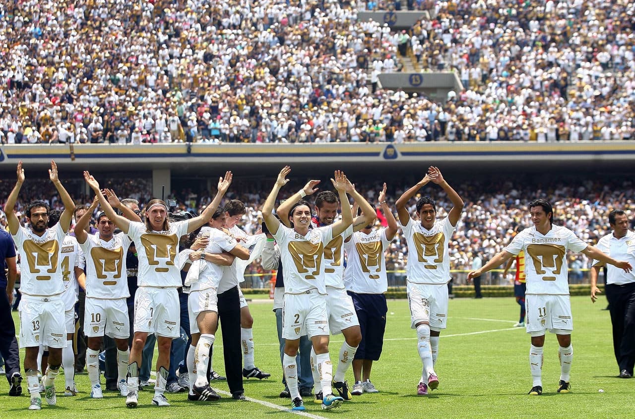 Después de aquella final se han enfrentado 18 ocasiones en partidos de Liga. Los Pumas han doblegado a los de Morelia en ocho ocasiones y han caído ante la ‘Monarquía’ seis veces.