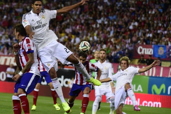 Más cerca estuvo el Atlético de Madrid del segundo que el Real Madrid del empate, a pesar del dominio merengue.