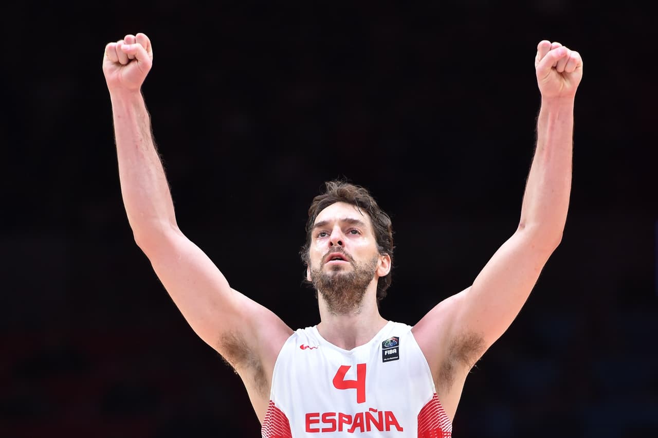 Pau Gasol. El basquetbolista de la selección española confirmó que sí acudirá a los juegos luego de haber expresado preocupación “sobre el zika porque es un tema grave”. “Mi responsabilidad es ir con la selección a estos Juegos", comentó.